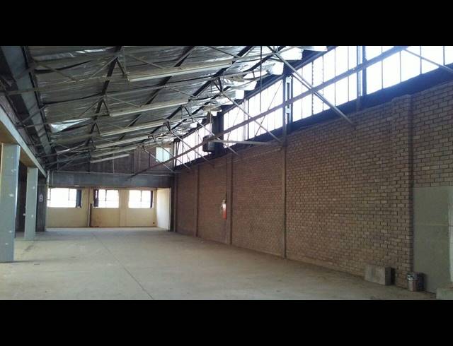 839M² WAREHOUSE TO LET IN BENROSE